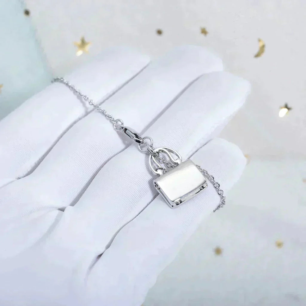 HERMES AMULETTE PEDANT SILVER NECKLACE
