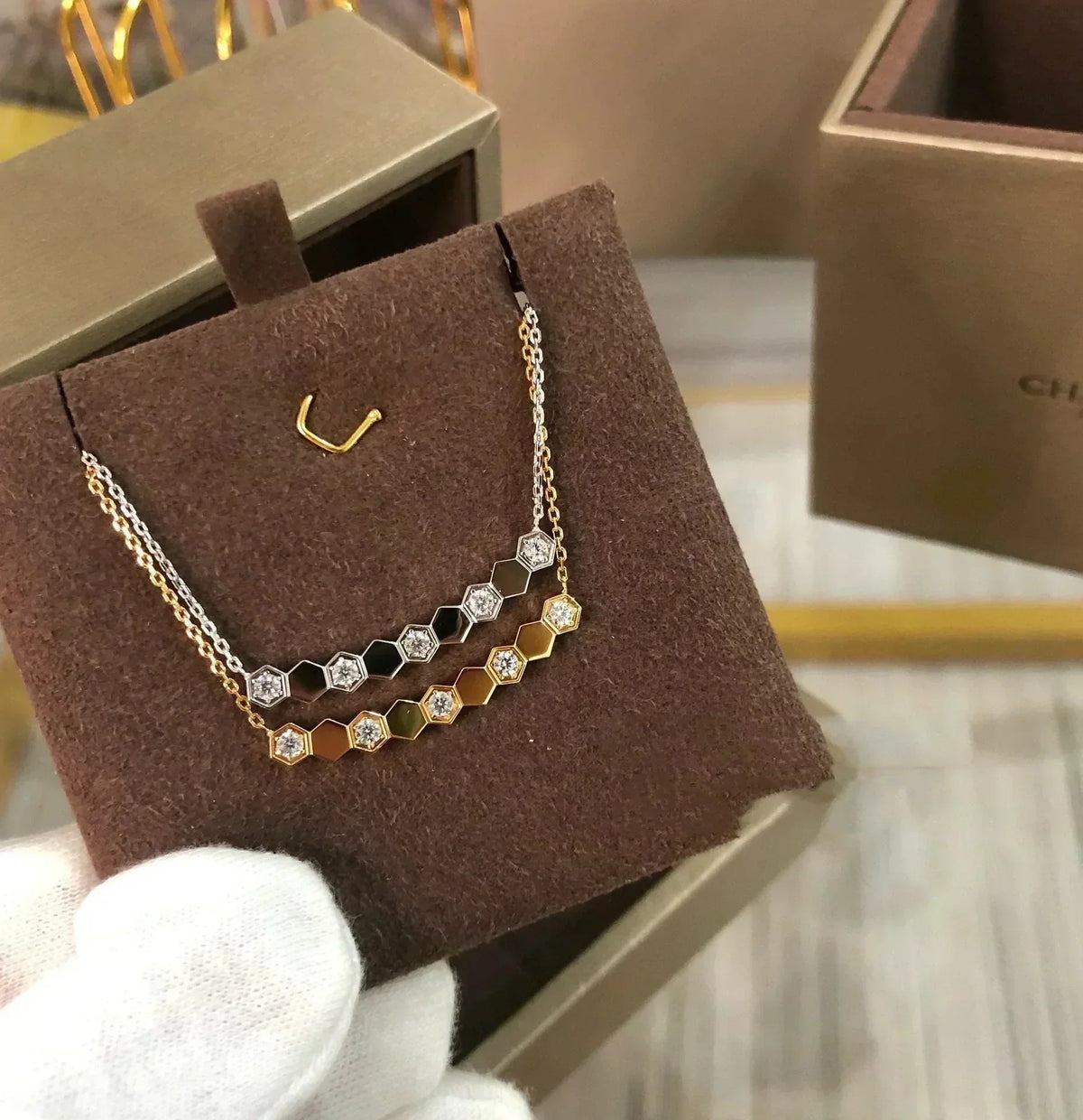 CHAUMET BEE LOVE NECKLACE DIAMOND