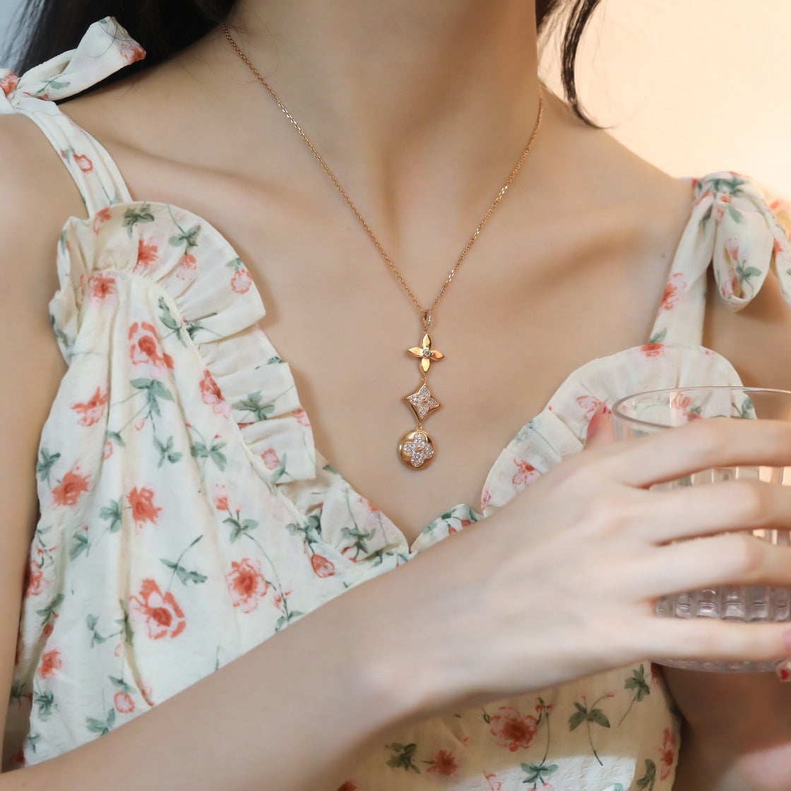 LOUIS VUITTON STAR AND SUN DIAMOND PINK GOLD NECKLACE
