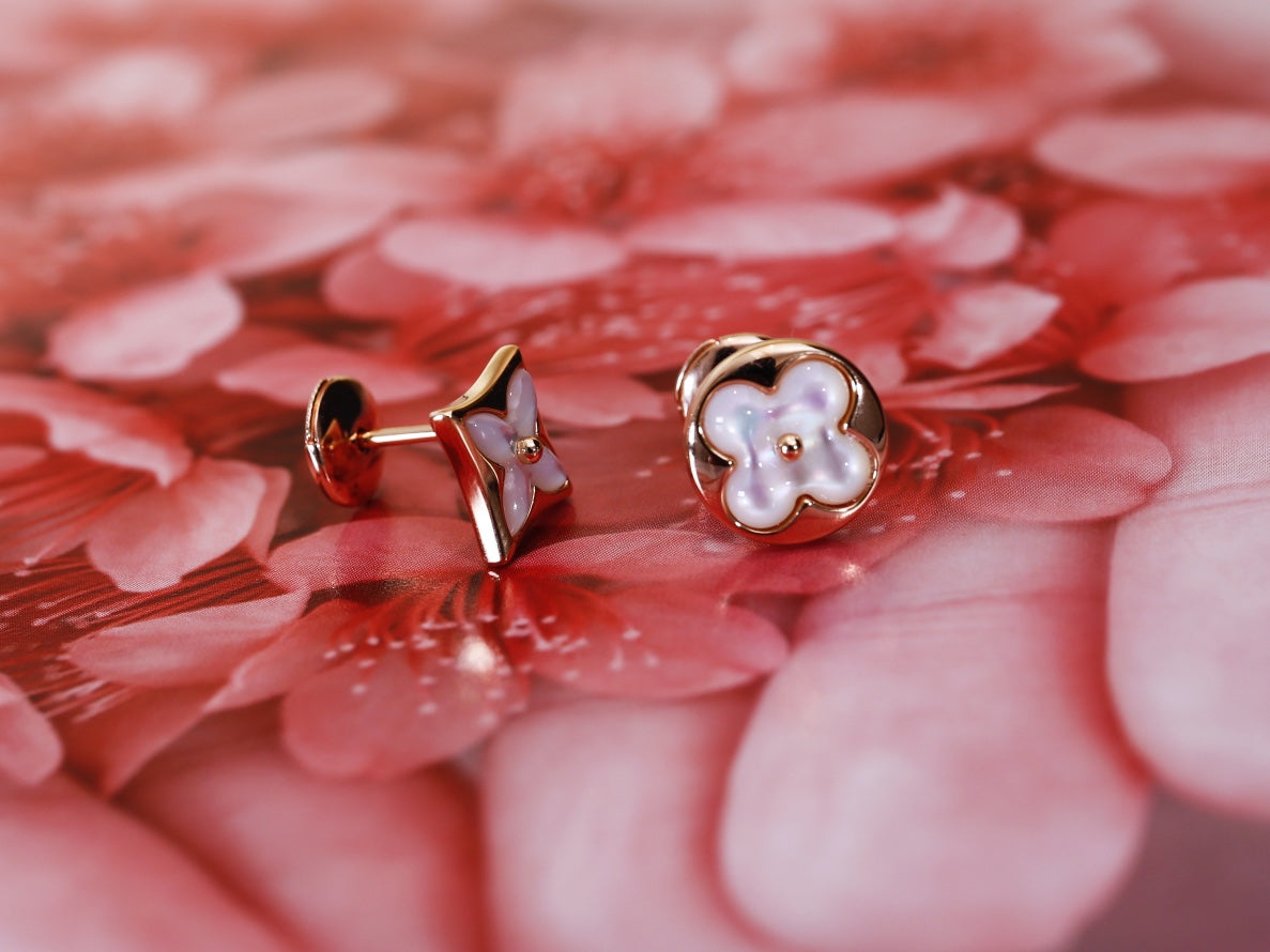 LOUIS VUITTON STAR AND SUN PINK GOLD MOP STUD EARRINGS