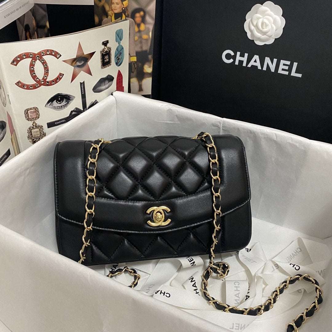 chanel-flap-bag-6 Crossbody