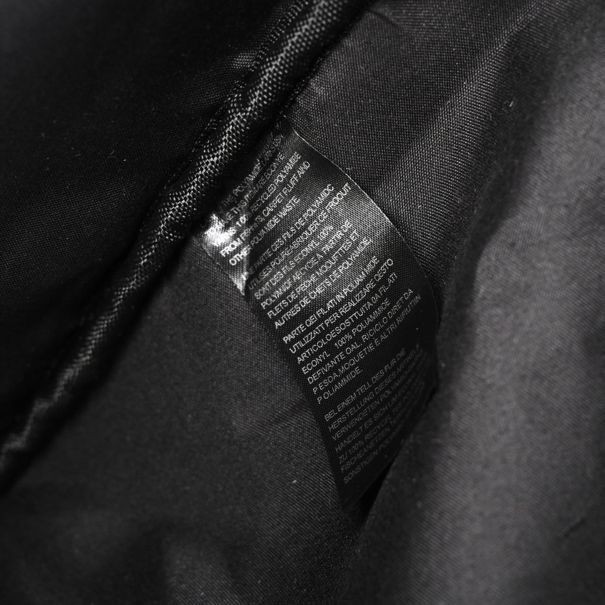 balenciaga-x-adidas-large-duffel-travel-bag-black-with-trefoil-logo-and-triple-stripes Handle