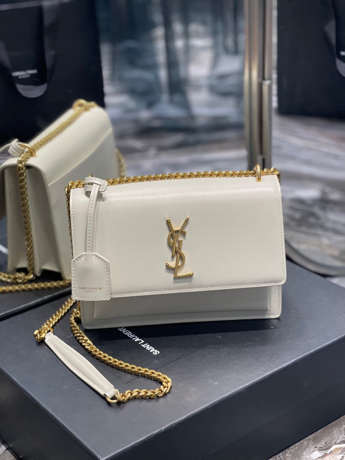 ysl-medium-sunset-bag-22-white-lambskin-gold-tone-22-x-16-x-8cm Crossbody