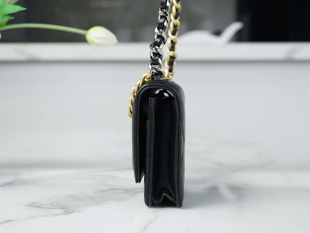 chanel-19-woc-wallet-on-chain-ap0957-black-flap-bag Crossbody