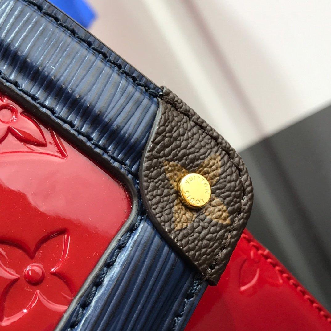 lv-wynwood-1 Crossbody