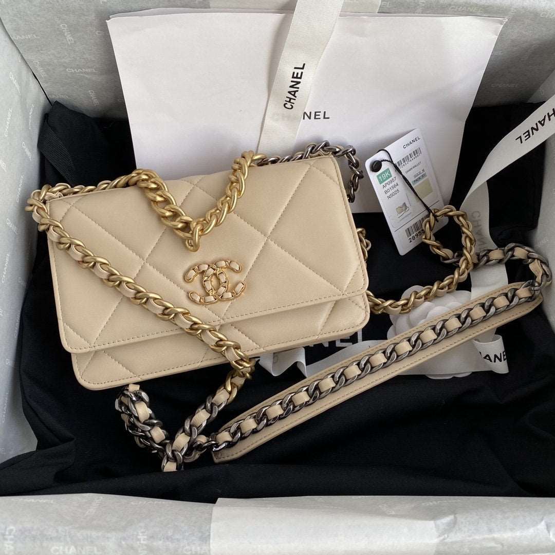 chanel-19-wallet-on-chain-woc-beige-copy ohter