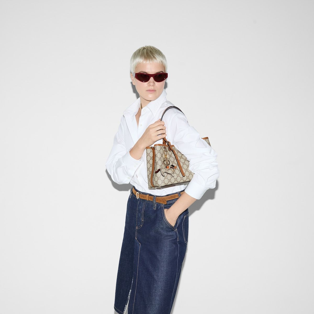 gg-emblem-medium-tote-bag Tote