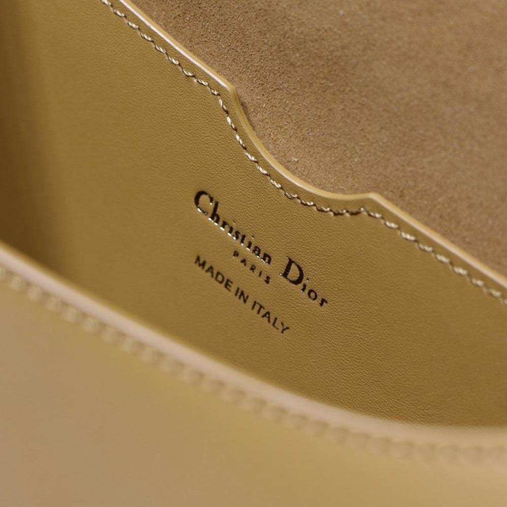 medium-dior-bobby-bag-3 Shoulder