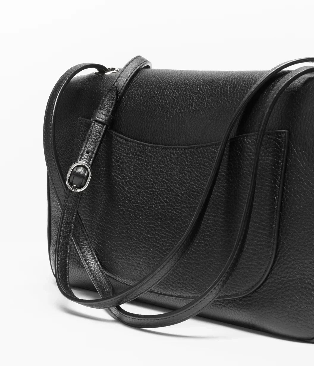 chanel-maxi-flapbag-1 Shoulder