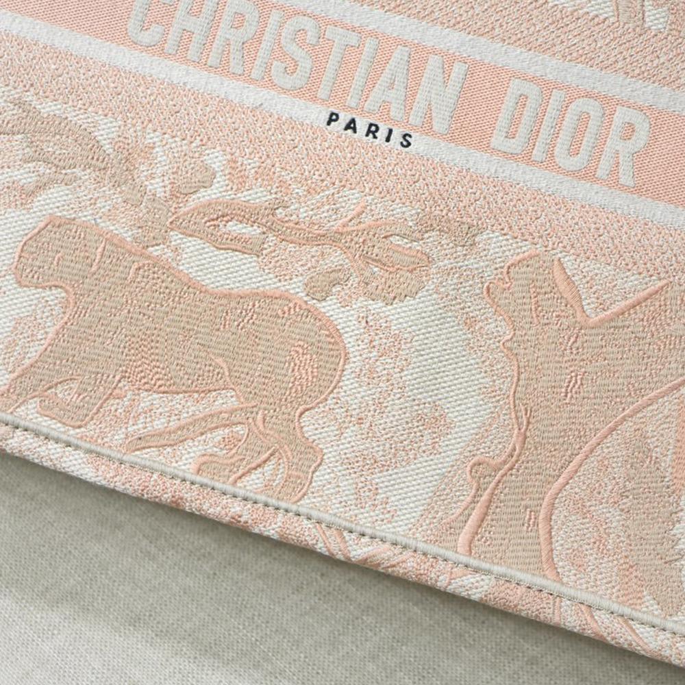 dior-book-tote-8 Tote