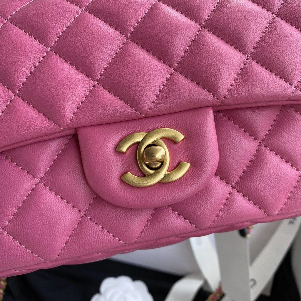 mini-flap-bag-4 Crossbody