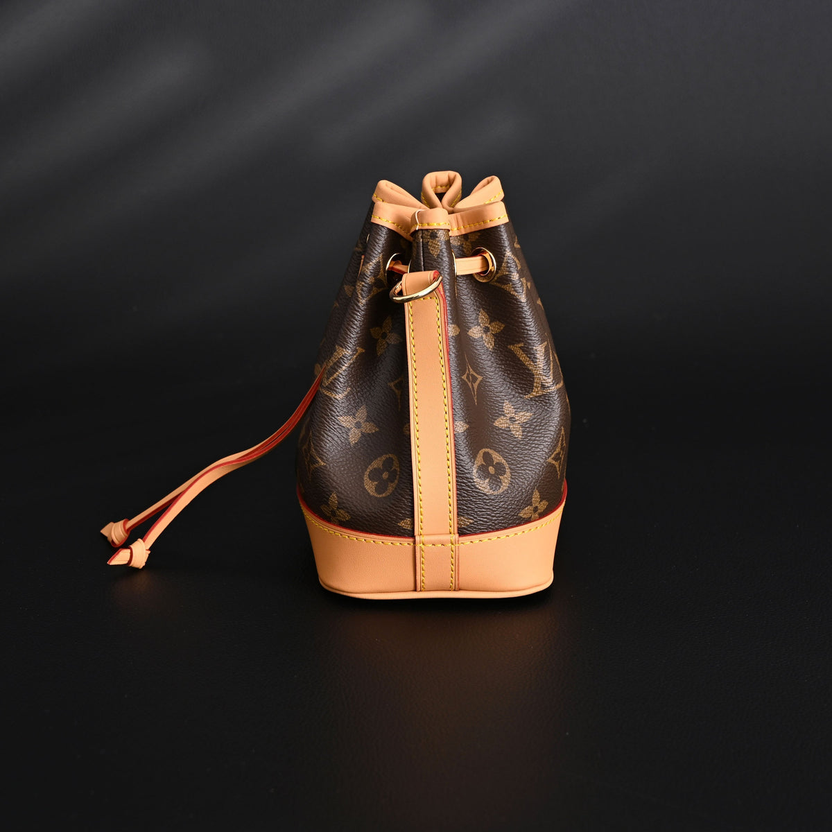 louis-vuitton-noe-bucket-bag-monogram-canvas-with-natural-leather-trim Crossbody