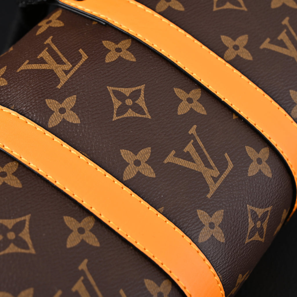 louis-vuitton-keepall-bandouliere-50-monogram-canvas-with-neon-orange-trim Handle