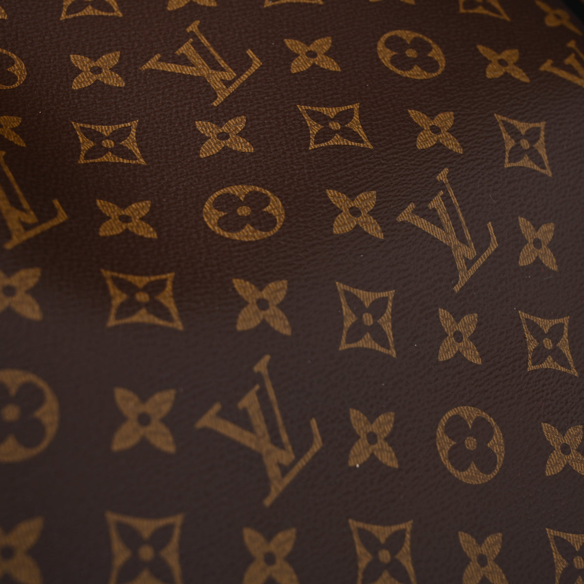 louis-vuitton-neverfull-mm-tote-bag-monogram-canvas-with-red-interior Tote