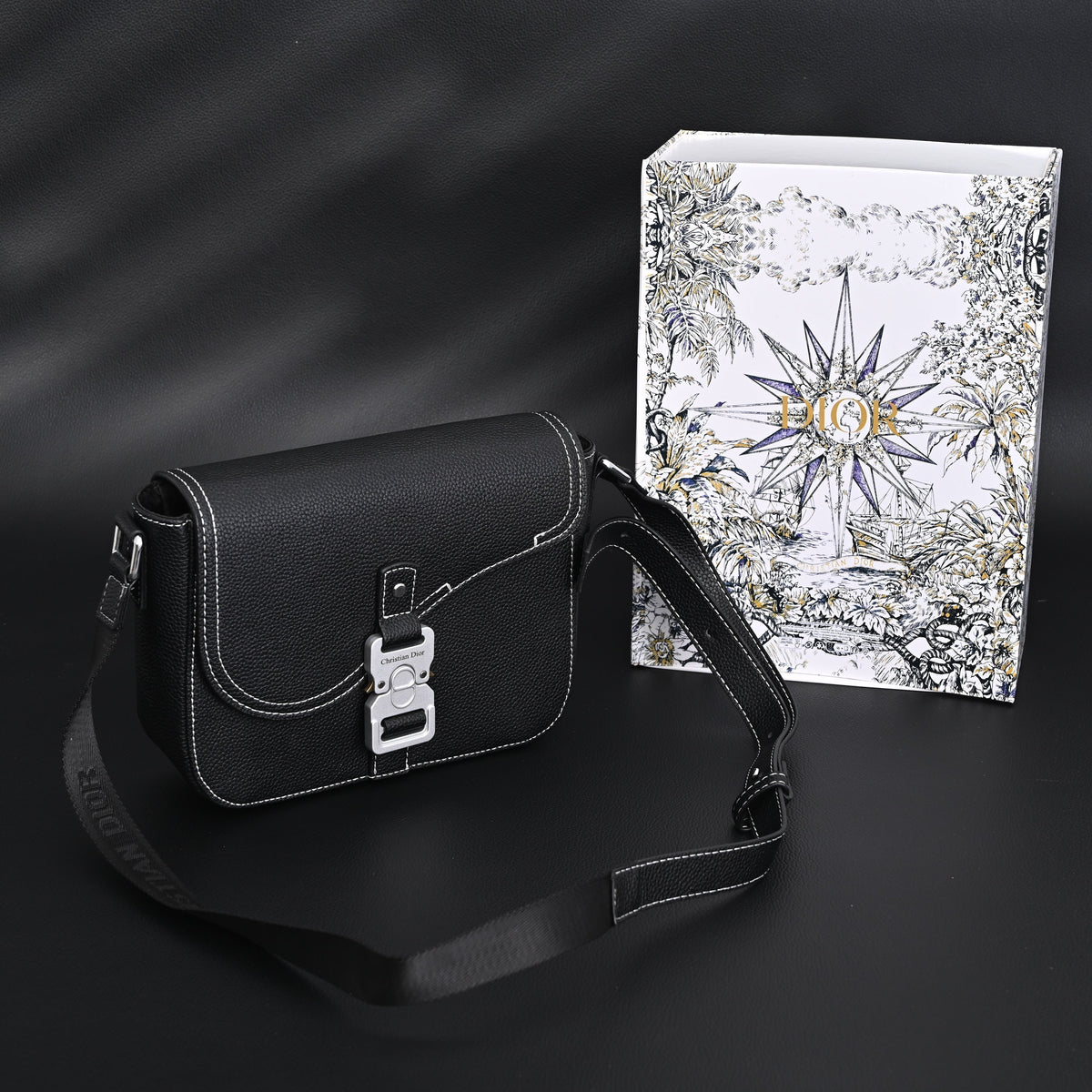 dior-saddle-crossbody-bag-black-grained-calfskin-with-silver-tone-hardware Crossbody