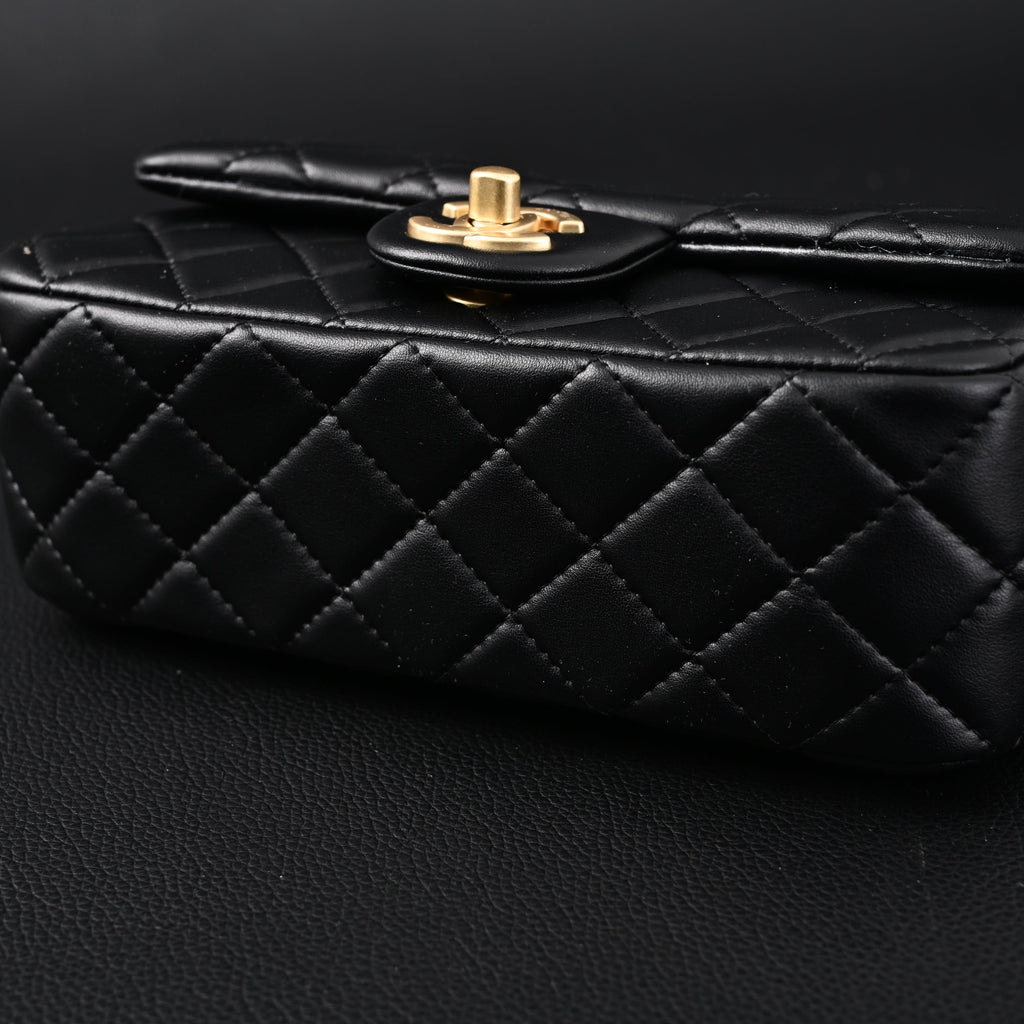 chanel-classic-flap-mini-bag-black-quilted-lambskin-with-gold-tone-hardware Crossbody