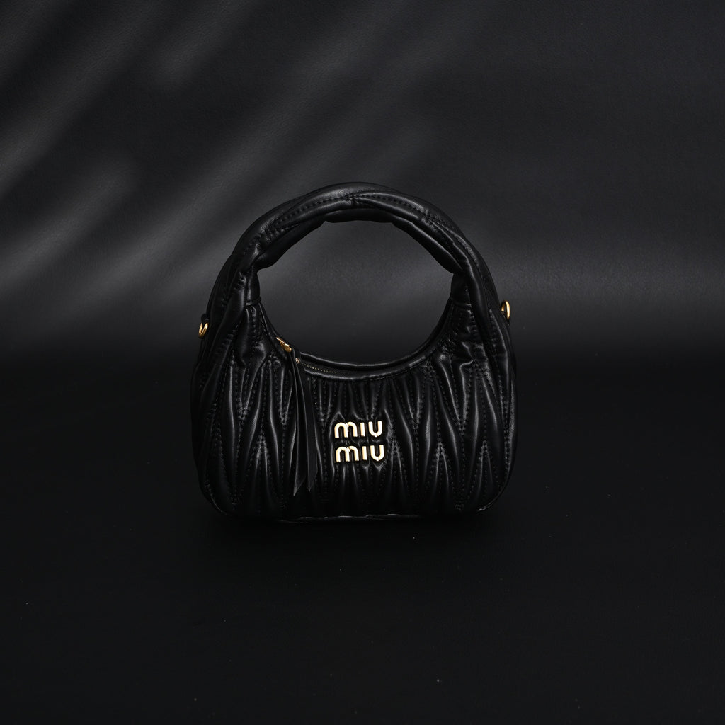 miu-miu-matelasse-leather-hobo-bag-black-with-gold-hardware Handle