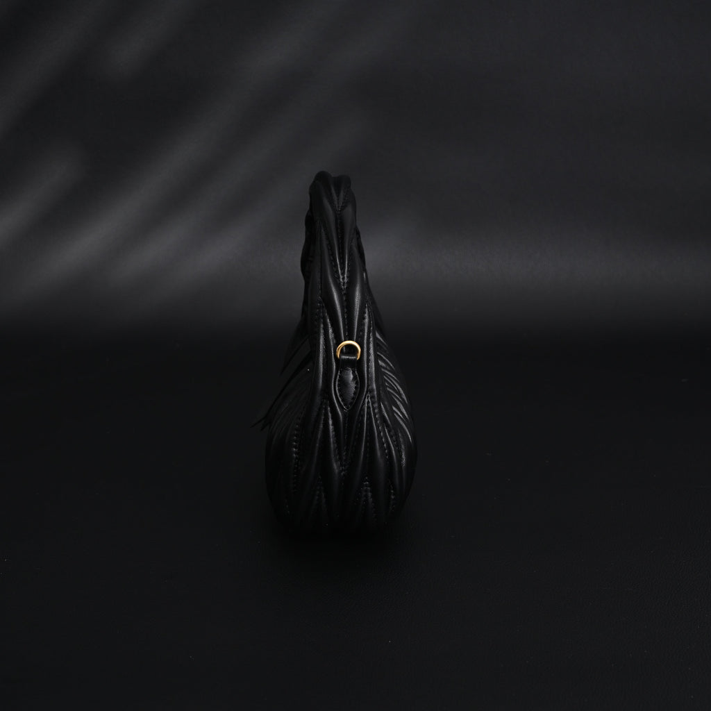miu-miu-matelasse-leather-hobo-bag-black-with-gold-hardware Handle
