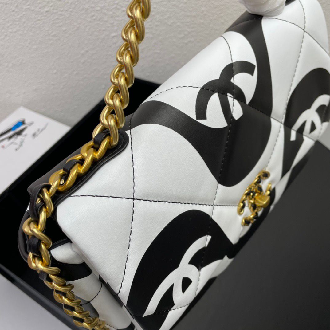 chanel-19-fanric-printed-flap-bag-medium Shoulder