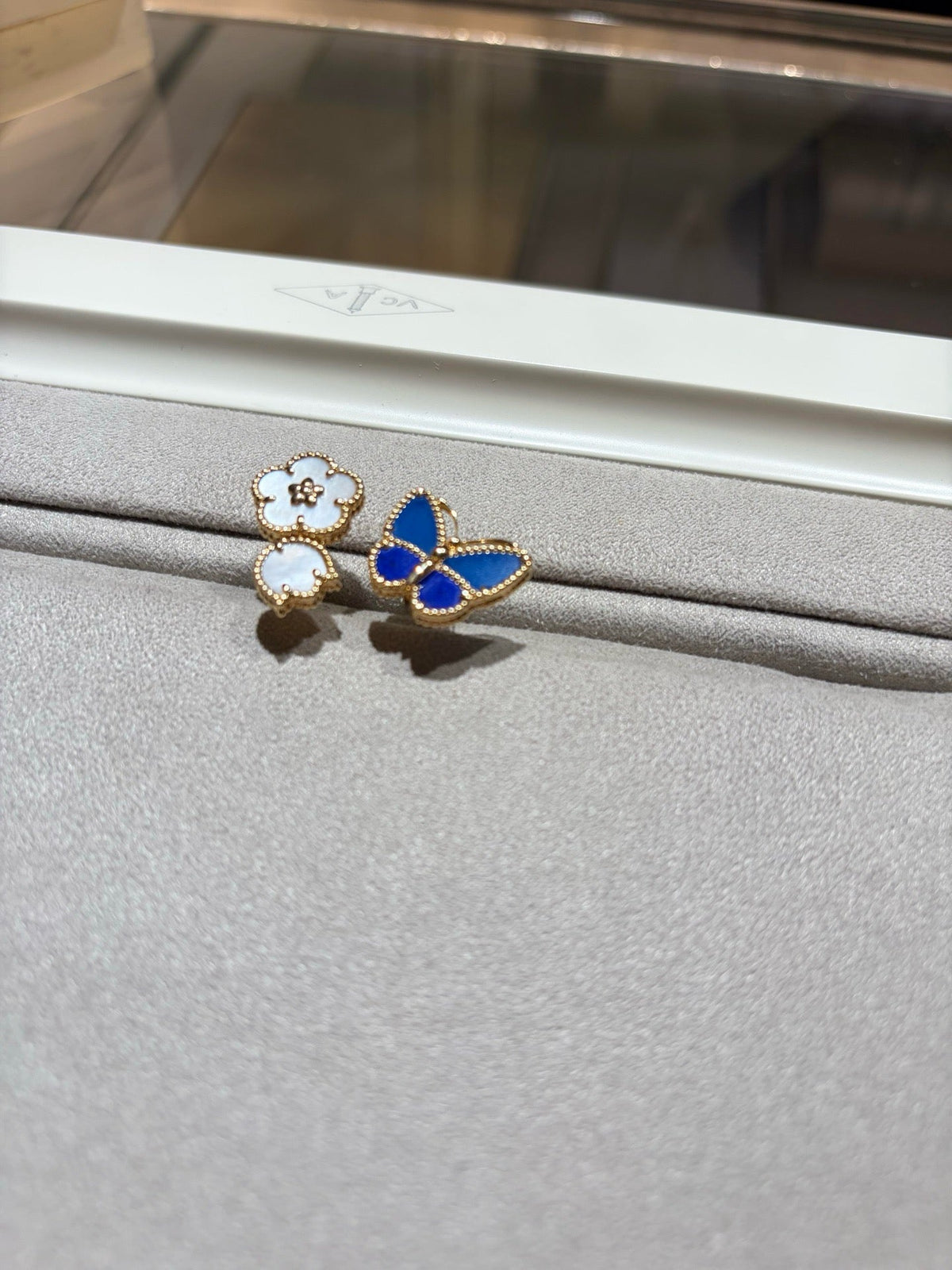 VCA LUCKY SPRING BUTTERFLY OPEN-FACE RINGS