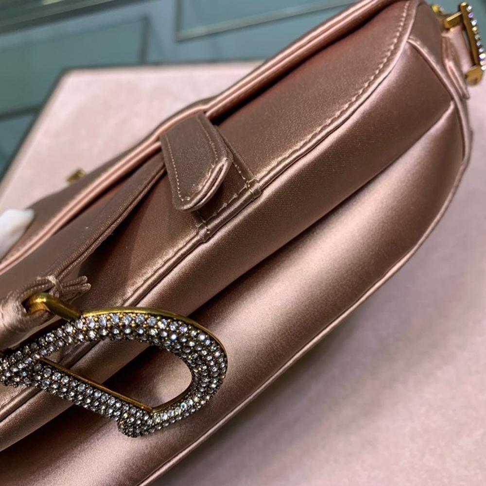 saddle-bag-8 Handle