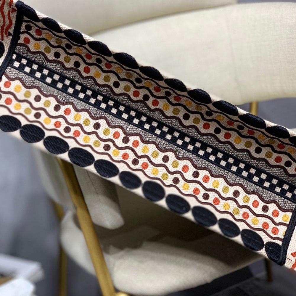dior-book-tote-4 Tote