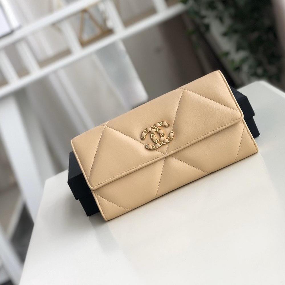 chanel-19-quilted-flap-wallet-long-goatskin-copy ohter