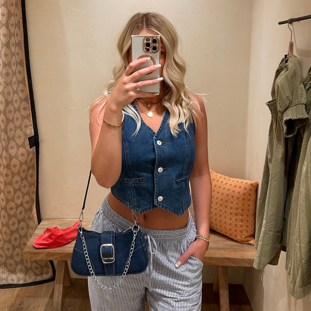 the-jean Shoulder
