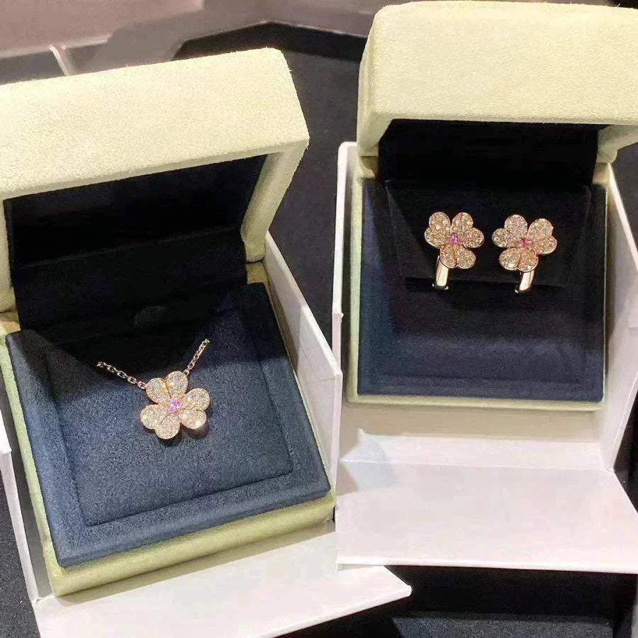 VCA FRIVOLE ROSE GOLD FLOWER DIAMOND NECKLACE