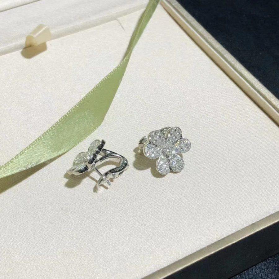 VCA FRIVOLE SILVER FLOWER DIAMOND EARRINGS